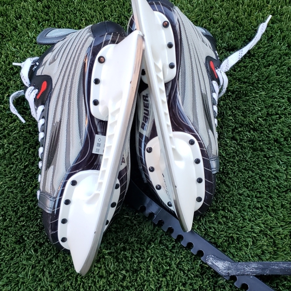 Bauer Hockey Skates size 6ee - Picture 4 of 7